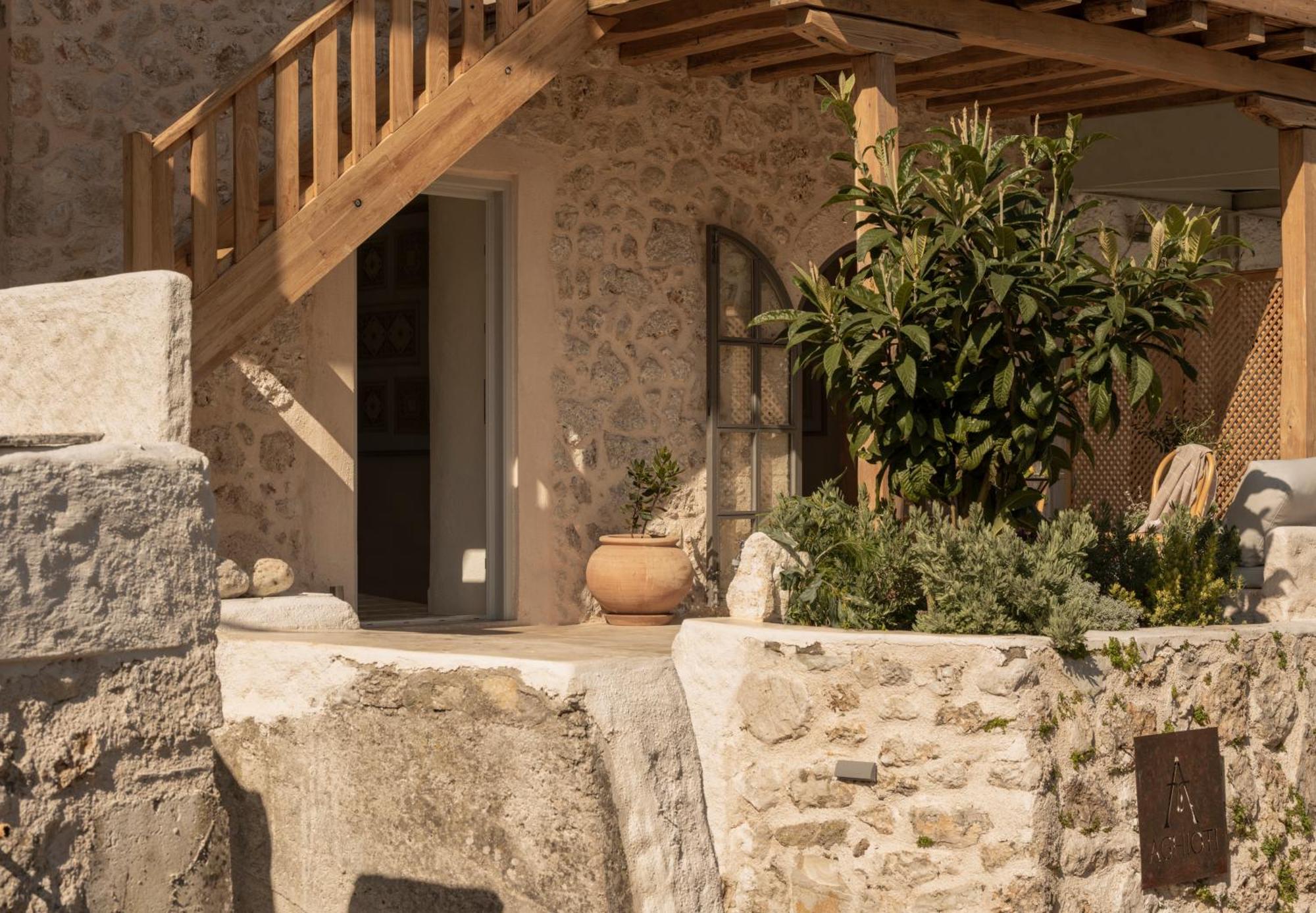 Aghioti * Agios Nikitas